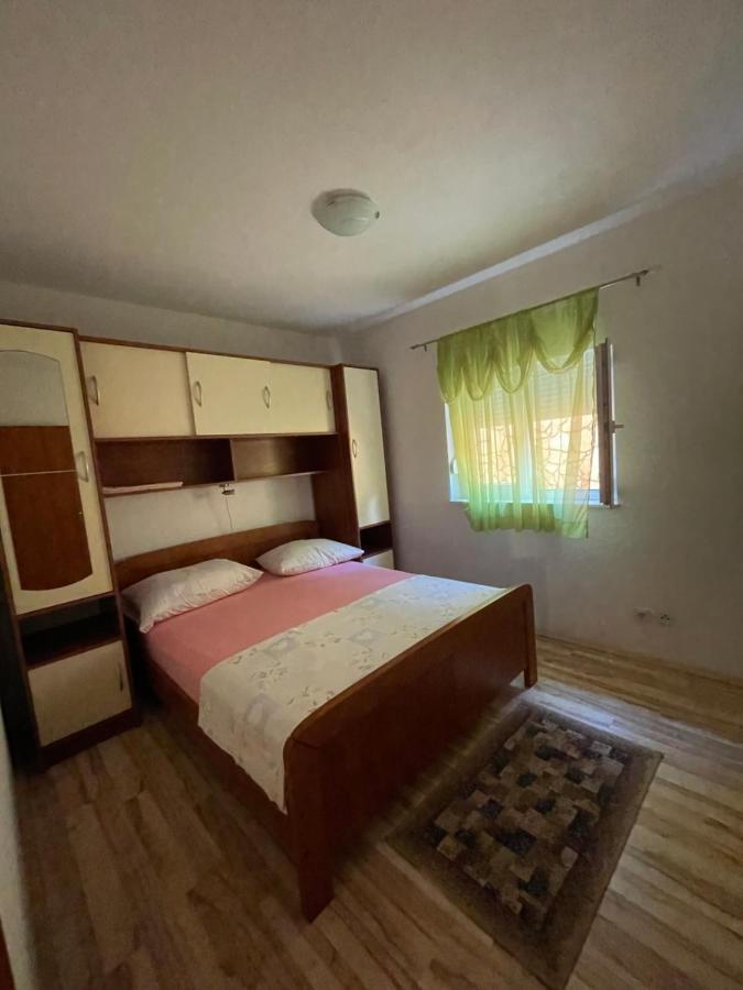 מלון מרינה Apartman Jukic מראה חיצוני תמונה