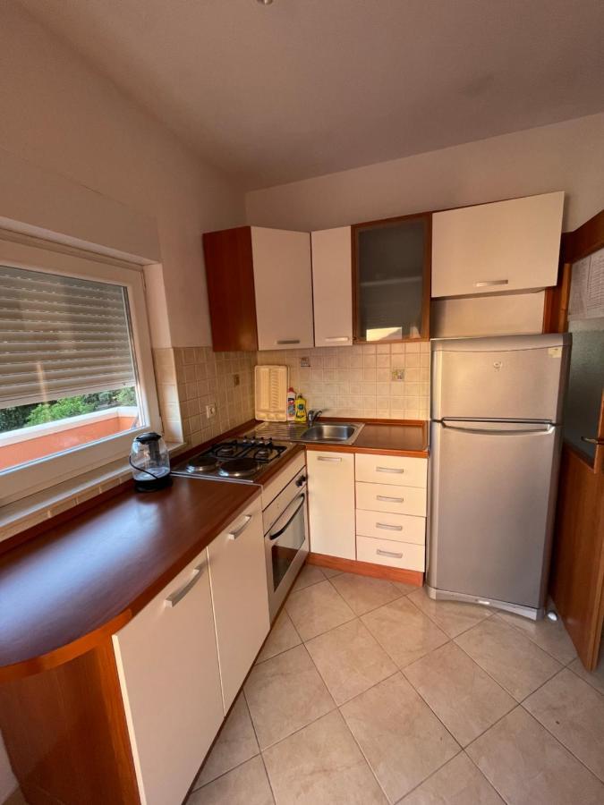 מלון מרינה Apartman Jukic מראה חיצוני תמונה