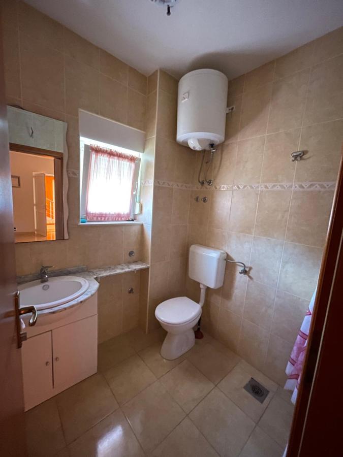 מלון מרינה Apartman Jukic מראה חיצוני תמונה