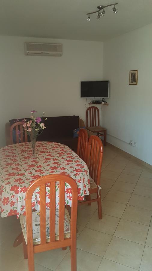 מלון מרינה Apartman Jukic מראה חיצוני תמונה